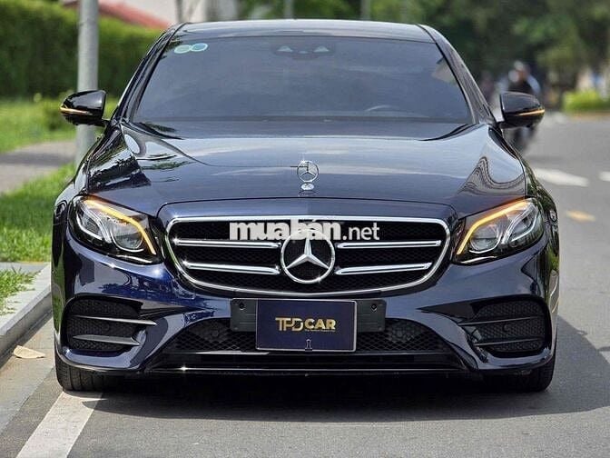 Mercedes Benz E300 AMG - 22.222 Km