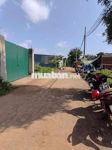 1 LÔ *** ĐẤT THỔ CƯ HẺM 327 YMOAL PHƯỜNG BUÔN MA THUỘT