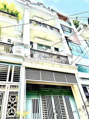 NHÀ VỊ TRÍ ĐẸP 3 TẦNG HẺM 5M SÁT MẶT TIỀN LÊ VĂN KHƯƠNG CÓ DÒNG TIỀN