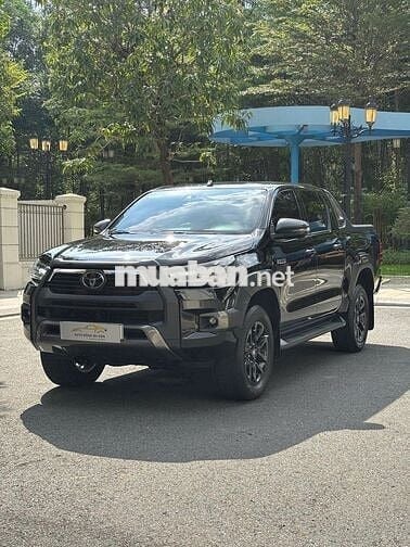 Bán Toyota Hilux 2021 Adventure 2.8 AT 4X4 Đen