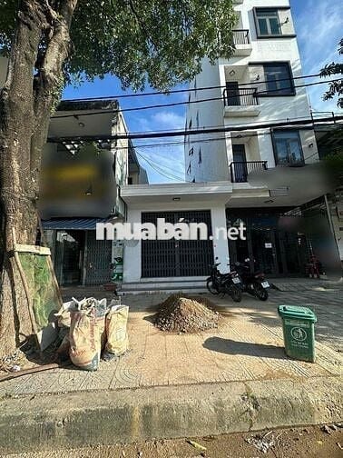 CHO THUÊ NGUYÊN CĂN MẶT TIỀN ĐƯỜNG CÁCH MẠNG THÁNG TÁM.