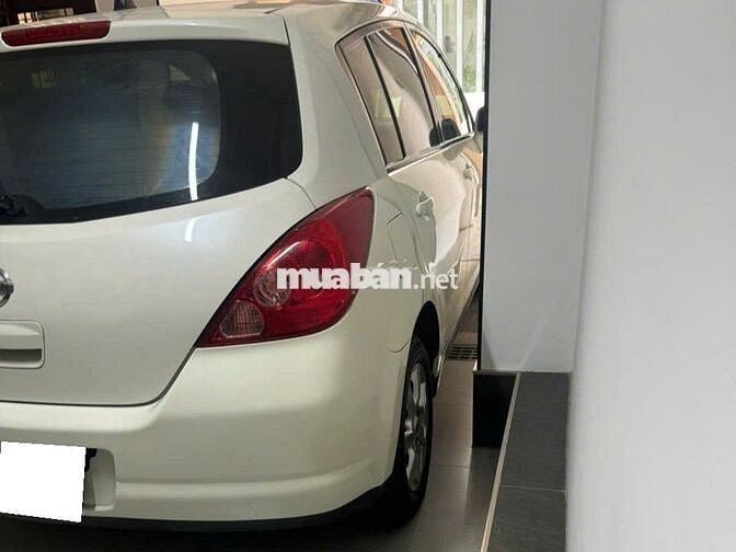 Ô tô Nissan Tiida nhập Nhật 2007 số tự động