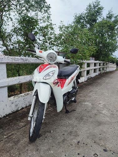 BÁN XE SYM ANGELA  50cc MÀU TRẮNG
