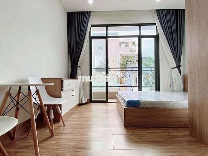 Hàng hot Q7 CHDV studio bancol ngay mặt tiền đường gần trung tâm