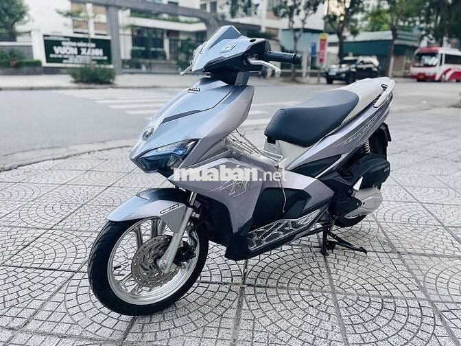HONDA AIR BLADE125FI 3D XÁM BẠC XE 1 CHỦ ĐI TỪ ĐẦU