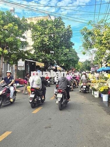 Bán Nhà Mặt Tiền - Nguyễn Thị Tràng- 5x25- Ngay Chợ Giãn Dân Đông Đúc
