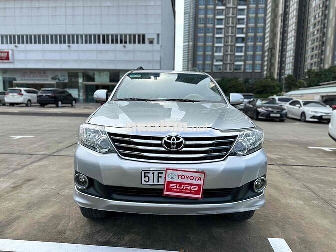 Toyota Fortuner 2014 2.7V 4x2 AT - 7c tự động Xăng