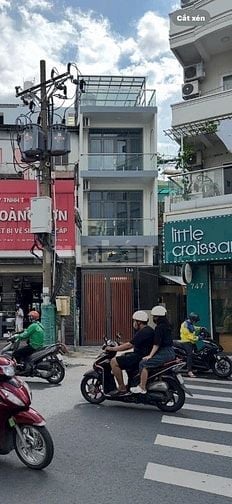 Chính chủ cho thuê nhà mặt tiền 745 Lạc Long Quân, P10, Q.TB