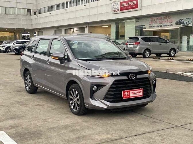 Toyota Avanza Premio 2024 - 4600 km BH HÃNG