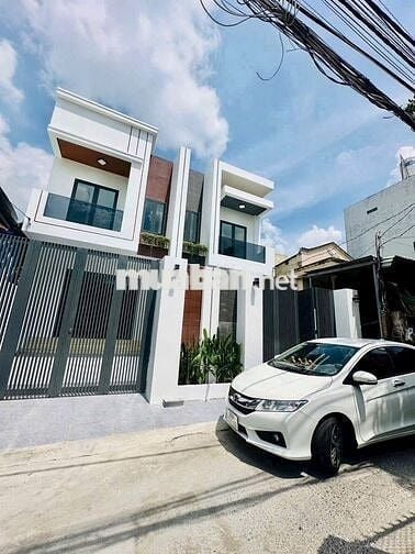 Nhà 1 trệt 1 lầu thổ cư 100% phường Tân Phong
