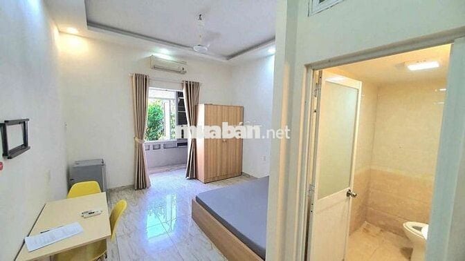 cho thuê phòng tách bếp có ban công ngay Cô Giang Quận 1 gần DH Mở