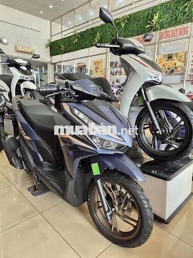 Honda Vario125 nhập khẩu chính hãng từ Honda VN