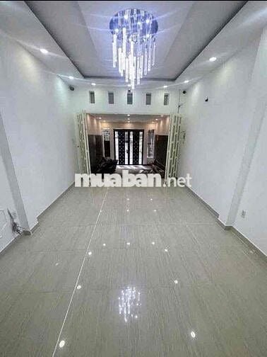 NHÀ 2 PHÒNG SÁT TRƯỜNG HỌC TIỆN KINH DOANH