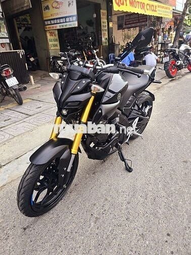 YAMAHA MT15 FULL ĐEN ,ĐỒ CHƠI RẤT NHIỀU.QUÝMOTOR