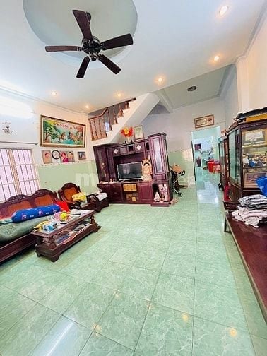 MT Đường Lê Lư DT: 6.4 x 26m công nhận 164m2. đường 16m Giá chỉ 16 tỷ