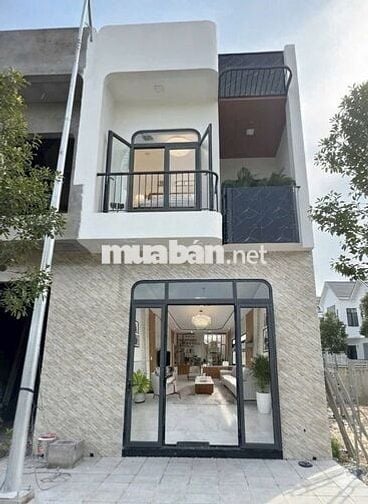 Bán nhà ngay trung tâm phường tân hiệp , TPHCM Nhà 1 trệt 1
