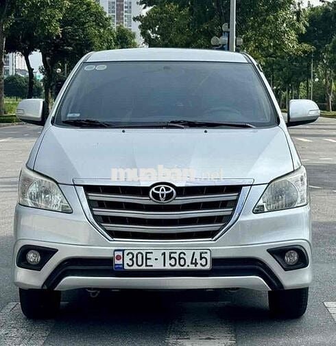 Toyota Innova 2016 2.0G - 180000 km
