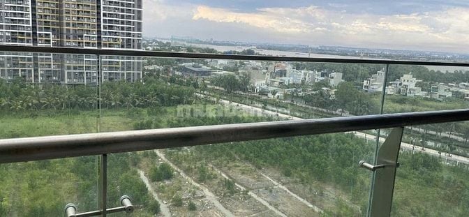 cho thuê căn góc vinhome beverly BE06 (ngay chủ)
