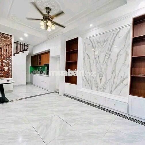 Hồ Tùng Mậu nhú 8 tỷ 36m2 nở hậu mới cóong - ngõ riêng sát phố