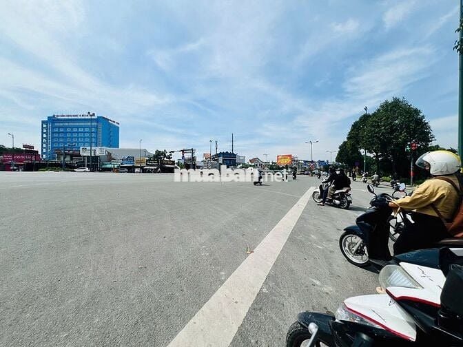 Bán nhà 4 tầng trung tâm Linh Đông sát bên Vành Đai 2 đầu tư siêu lời