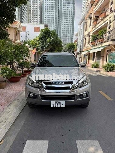 Isuzu Mu X B7 1.9 Turbo máy dầu số sàn 2022