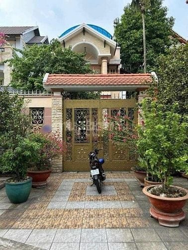 Biệt thự đường số 31 khu Tên Lửa 8,6x25m 2 lầu