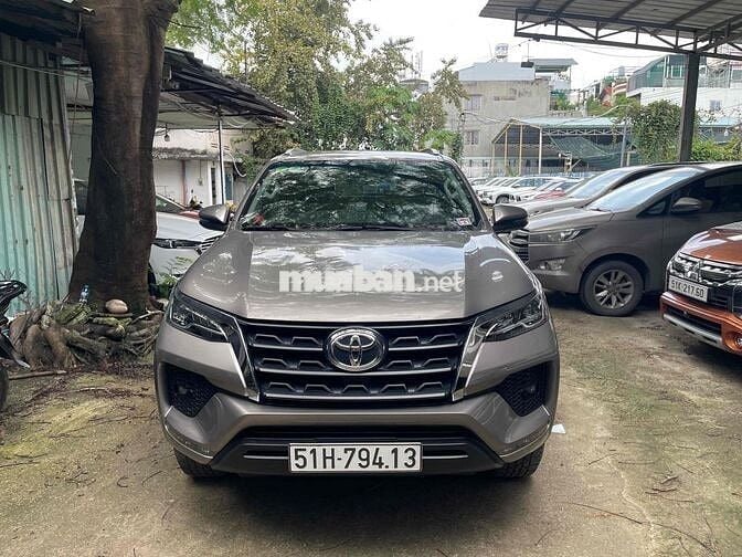 Toyota Fortuner 2.4AT 2020