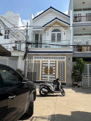 BÁN NHÀ MẶT TIỀN KINH DOANH, HẺM Ô TÔ  8M , LIỀN KỀ QUẬN 7