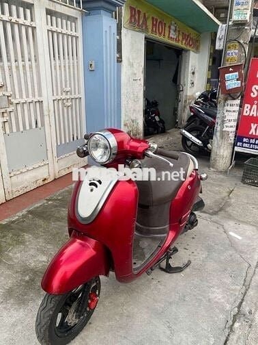 Xe ga 50cc màu đỏ, hộp số tự động
