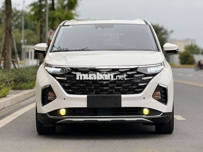 Hyundai Custin 2024 Cao Cấp 2.0T - 30,000 km.