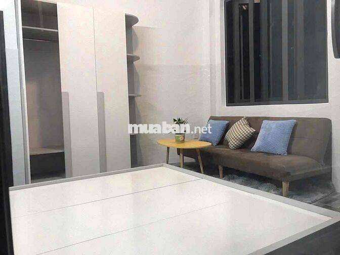Studio Ban Công Tại Trần Quang Diệu Quận 3. Gần Lê Văn Sỹ