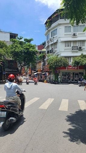 Duy nhất Mặt phố Hoàn Kiếm Một chủị trí tốt Kinh doanh đỉnh - tầm tiền