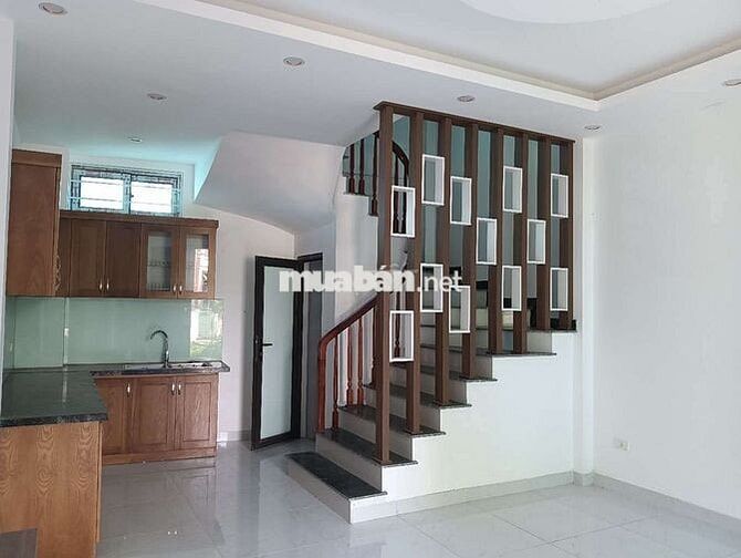 Bán g.ấp nhà gần hvcs 35m2-- 5 tầng -- oto đỗ cửa
