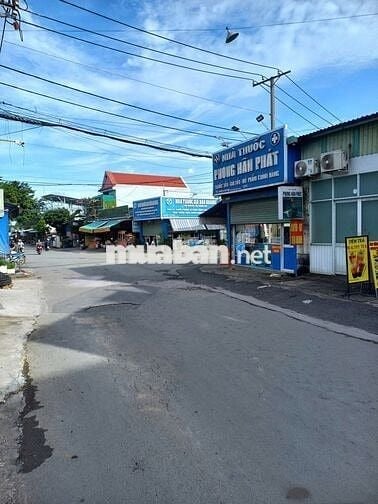 Cho Thuê Mặt Bằng gần ngã ba Văn phòng KP4