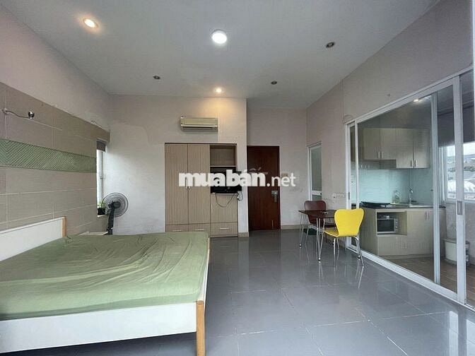 Cho thuê căn hộ 50m2 / 1 PN tại đường Nguyễn Trãi quận 1