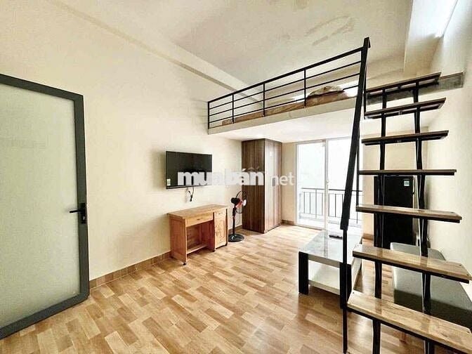 Cho Thuê Căn Gác Giá Rẻ Full Nội Thất Gần Toà Nhà E-Town Mới Nhất 2025