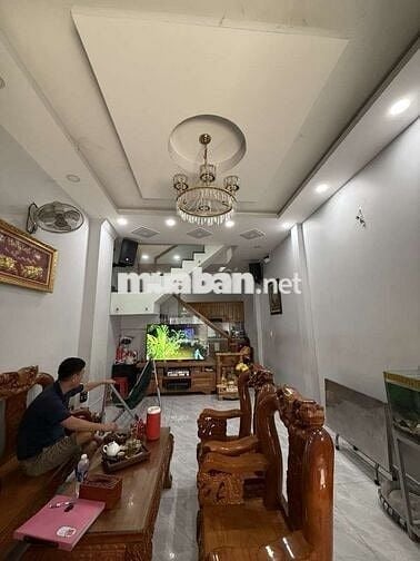 Siêu phẩm 50m2, 4 tầng,4pn, nhỉnh 6 tỷ, đường Huỳnh Tấn Phát, Quận 7.