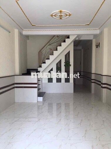 Bán nhà 2 lầu 4 phòng ngủ hẻm xe hơi gần mọi tiện ích