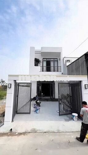 THANH LÝ CĂN NHÀ TRỆT LẦU DT 100M2 NGAY ĐƯỜNG CÔNG NGHỆ MỚI VĨNH LỘC B