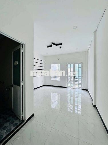 [50M2 ĐẤT] SÁT Q.1_ 3PN_CHỢ THỊ NGHÈ_CÓ SÂN RỘNG