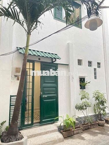Nhà Hẻm Trần Nhật Duật Cách Đường Lớn 10m, Phường Tân Định, Quận 1