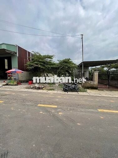 Bán đất TC tại Khánh Bình, Tân Uyên, 175m2 giá full 2 tỷ 150tr, SHR