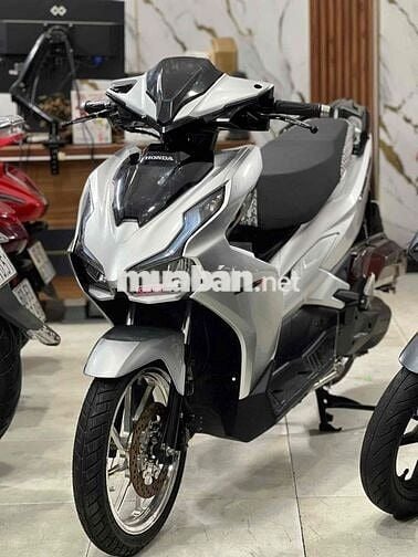 Bán Em Airblade 125 4val đk 2023  bạc porsche đẹp