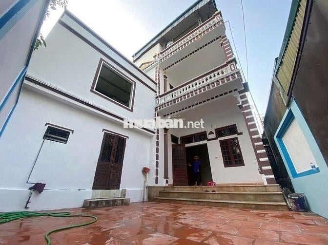 Bán nhà Lương Quy Đông Anh – 3 tầng sân vườn, sáng thoáng, 4.4 tỷ