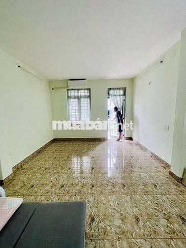 Cho thuê phòng mới 30m2 tách bếp ngay đại học Văn Hiến , Âu Cơ