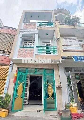 Nhà đẹp, mua ngay ở liền tại Bình Tân