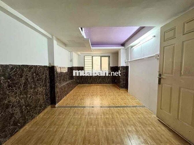 Phòng giá rẻ cửa sổ ngay Hương Lộ 2 - Trương Phước Phan