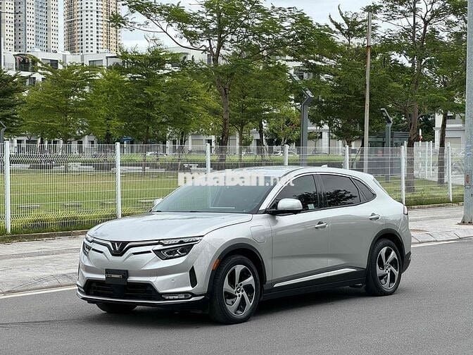 VF8 Eco 2023 Mua Pin Sdi giảm 70tr đổi xe xăng