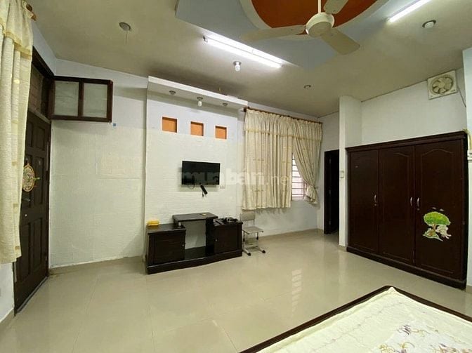 Cho thuê nhà riêng Nguyễn Ngọc Vũ - 82m2x3 tầng, 4PN