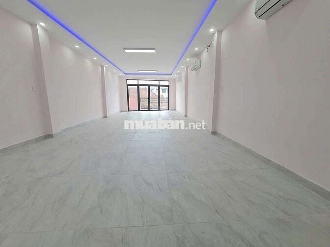 CHO THUÊ NHÀ 5X22( TRỆT+ LỬNG+2 LẦU )FULL MÁY LẠNH+ THANG MÁY